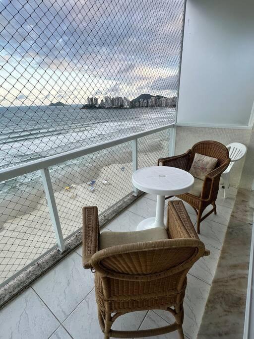 Hermoso Dpto Con Vista Frontal Al Mar Pitangueiras 과루자 외부 사진
