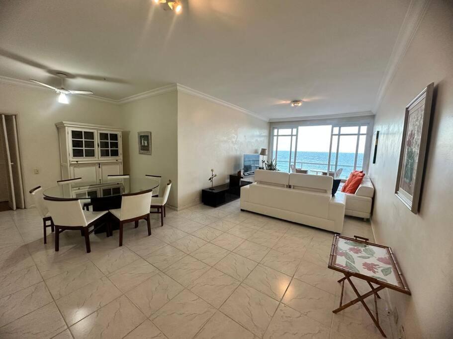 Hermoso Dpto Con Vista Frontal Al Mar Pitangueiras 과루자 외부 사진